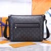 ルイヴィトンバッグコピー 定番人気2021新品 Louis Vuitton メンズ ショルダーバッグ