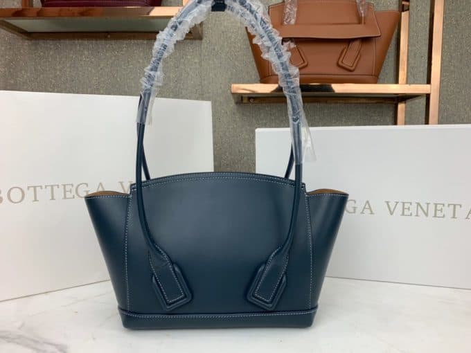 2019人気新作ボッテガヴェネタ(Bottega Veneta)☆レディース ハンドバックコピー☆どんなアイテムとも相性がいい！絶賛発売中！！ - 画像 (4)