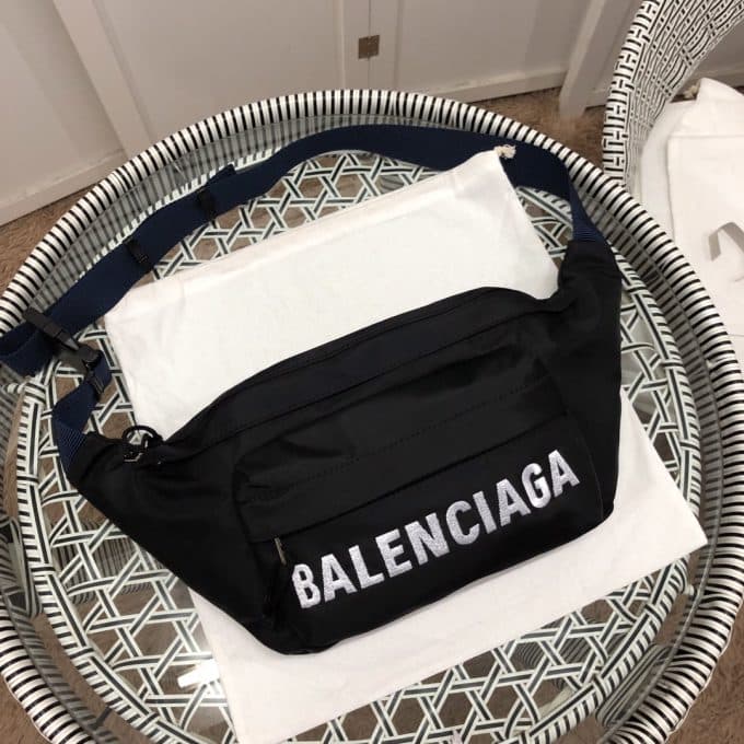 バレンシアガバッグコピー 定番人気2021新品 BALENCIAGA 男女兼用 ウエストポーチ - 画像 (2)