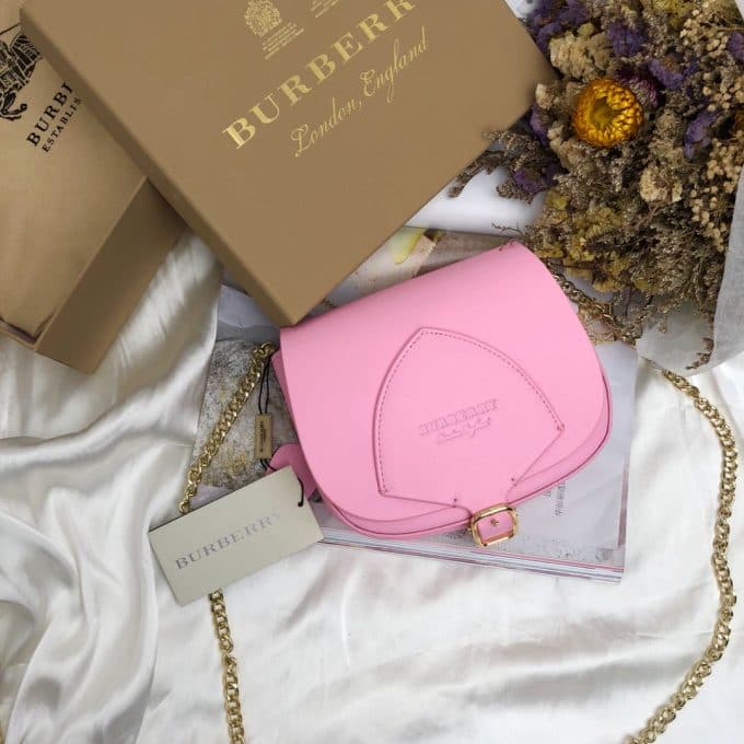 2019秋冬高品質バーバリー(BURBERRY)☆レディース ショルダーバッグコピー☆気持ちの良い触り心地♪相性抜群！