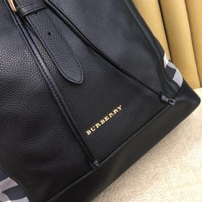 バーバリーバッグコピー 定番人気2021新品 BURBERRY 男女兼用 バックパック - 画像 (5)