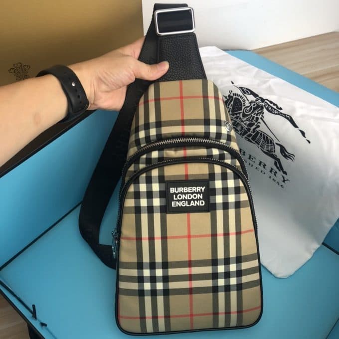 バーバリーバッグコピー 定番人気2021新品 BURBERRY メンズ ボディバッグ - 画像 (4)