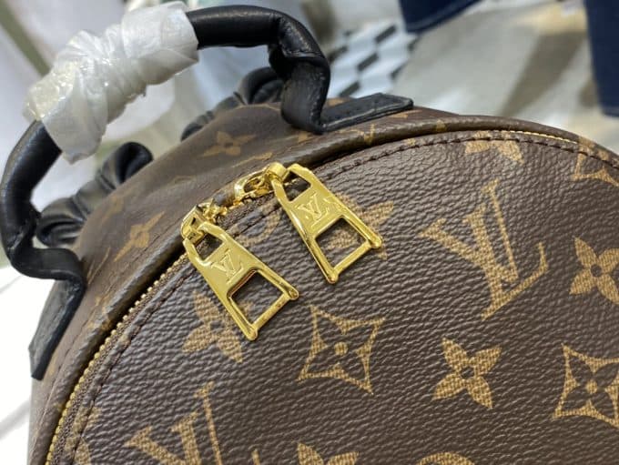 ルイヴィトンバッグコピー 大人気2021新品 Louis Vuitton メンズ バックパック - 画像 (3)