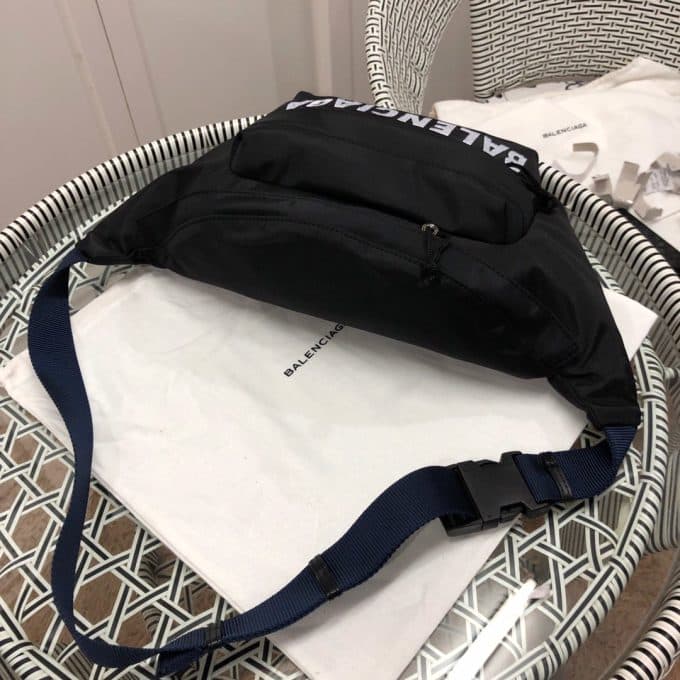 バレンシアガバッグコピー 定番人気2021新品 BALENCIAGA 男女兼用 ウエストポーチ - 画像 (7)