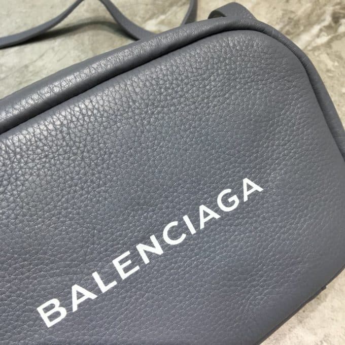 高品質 バレンシアガバッグコピー 2021新品注目度NO.1 BALENCIAGA 男女兼用 ショルダーバッグ - 画像 (5)