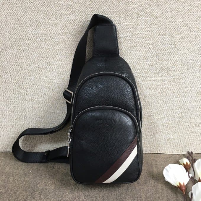 プラダバッグコピー 2021新品注目度NO.1 PRADA メンズ ボディバッグ