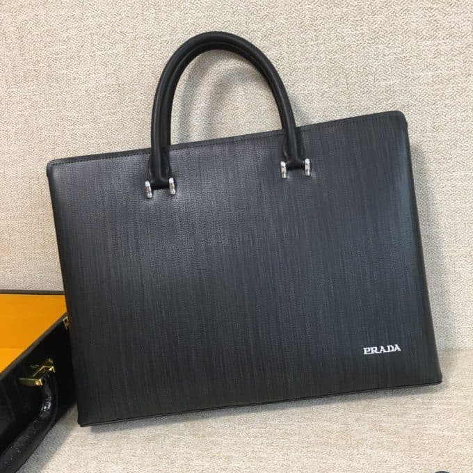 高品質プラダバッグコピー 2021新品注目度NO.1 PRADA メンズ ブリーフケース