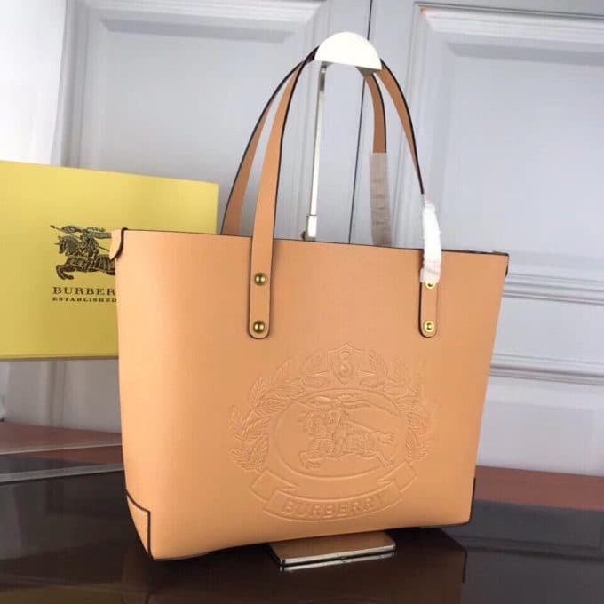 2019大人気爆発バーバリー(BURBERRY)☆レディース トートバッグコピー☆人気商品今流行り欠かせない存在☆★ - 画像 (2)