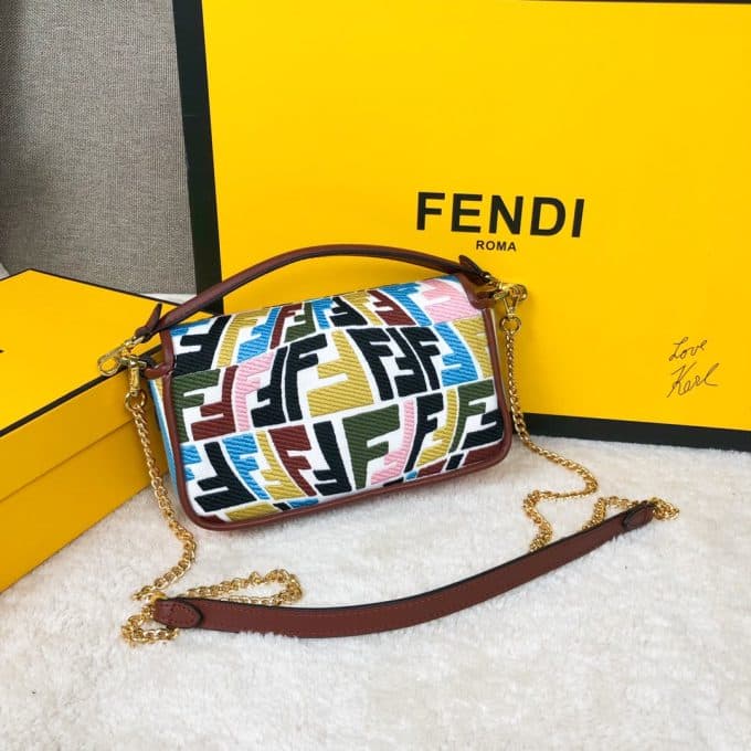 フェンディバッグコピー 定番人気2022新品 FENDI レディース ショルダーバッグ - 画像 (2)