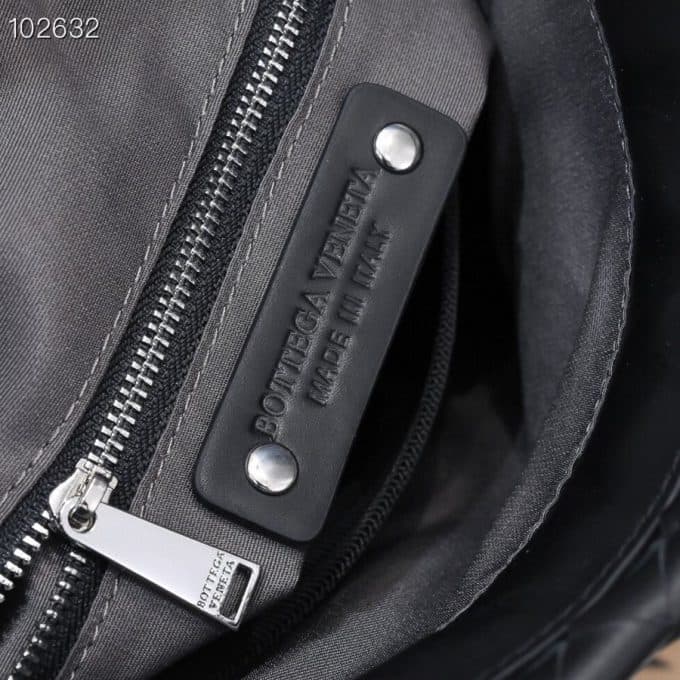 ボッテガヴェネタバッグコピー 大人気2021新品 Bottega Veneta メンズ ショルダーバッグ - 画像 (8)
