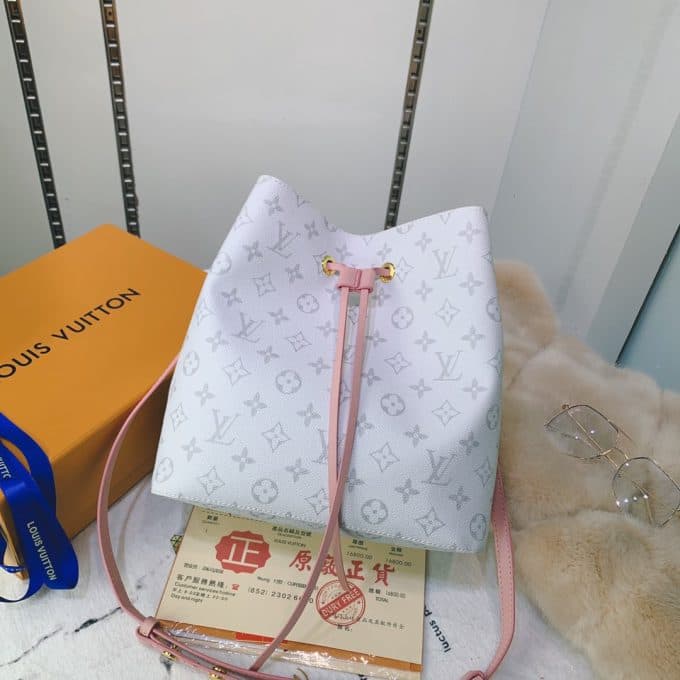 ルイヴィトンバッグコピー 定番人気2020新品 Louis Vuitton レディース バケツバッグ