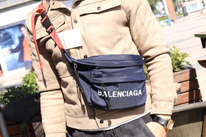 バレンシアガバッグコピー 定番人気2021新品 BALENCIAGA 男女兼用 ボディバッグ - 画像 (3)