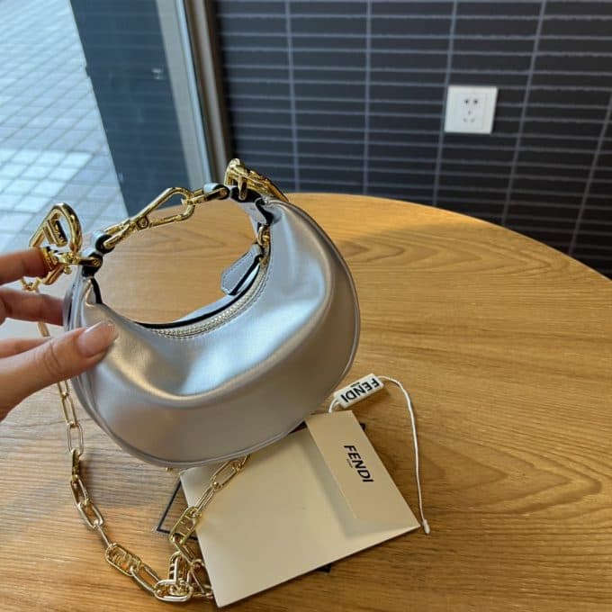 フェンディバッグコピー 大人気2022新品 FENDI レディース ハンドバッグ - 画像 (2)