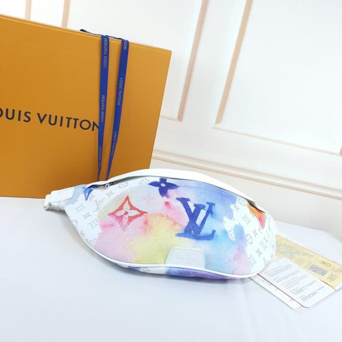 ルイヴィトンバッグコピー 2021新品注目度NO.1 Louis Vuitton 男女兼用 ウエストポーチ