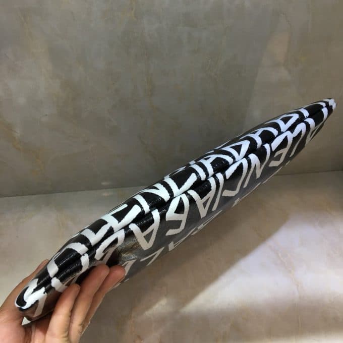 高品質 バレンシアガバッグコピー 定番人気2021新品 BALENCIAGA 男女兼用 セカンドバッグ - 画像 (4)