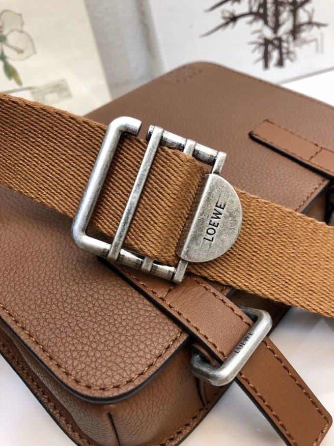 高品質 ロエベバッグコピー 2021新品注目度NO.1 Loeweメンズ ショルダーバッグ - 画像 (5)