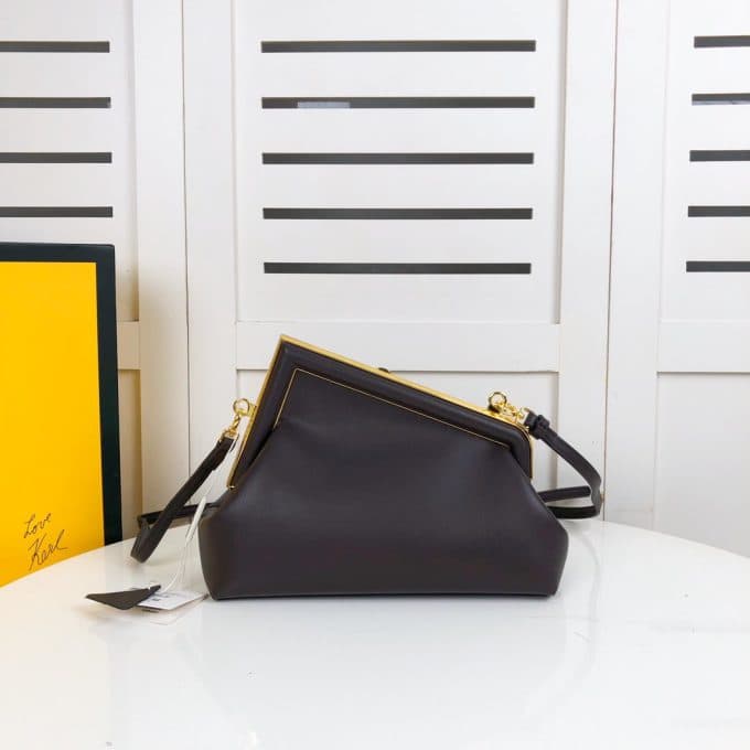 フェンディバッグコピー 大人気2022新品 FENDI レディース ショルダーバッグ - 画像 (2)