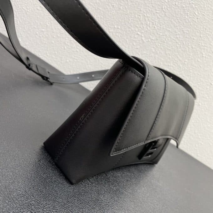 バレンシアガバッグコピー 定番人気2022新品 BALENCIAGAレディース ショルダーバッグ - 画像 (5)