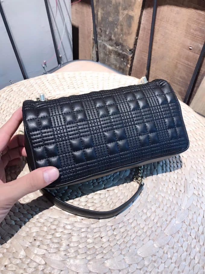 2019秋冬新作☆超売れ筋バーバリー(BURBERRY)☆レディース ショルダーバッグコピー☆特別価格にて販売!!今一番流行っている人気アイテム!! - 画像 (8)