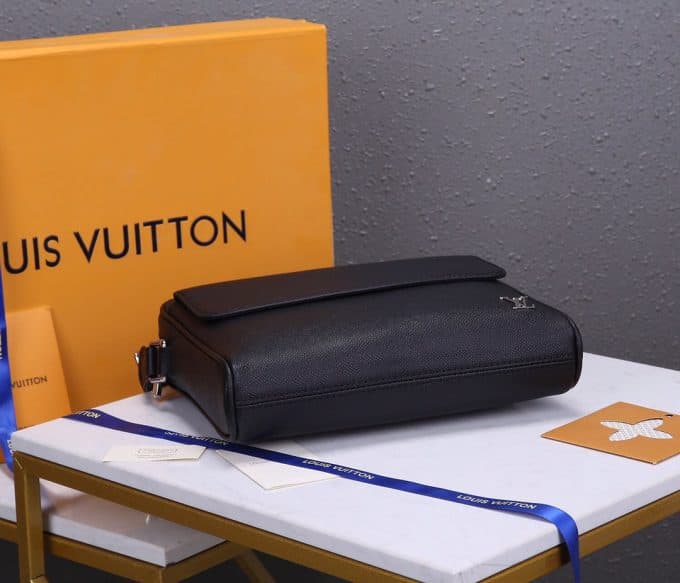 ルイヴィトンバッグコピー 定番人気2021新品 Louis Vuitton メンズ ショルダーバッグ - 画像 (4)