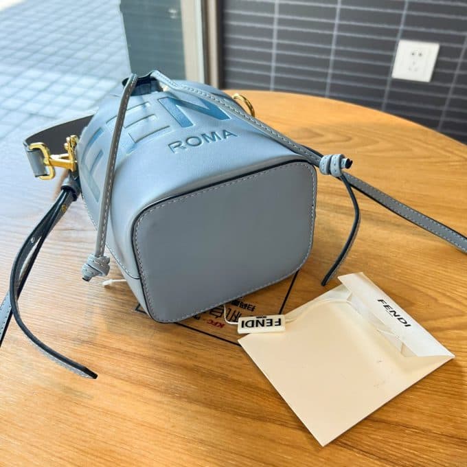 フェンディバッグコピー 2022新品注目度NO.1 FENDI レディース バケツバッグ - 画像 (5)