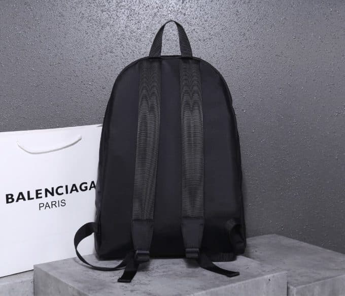 バレンシアガバッグコピー 定番人気2021新品 BALENCIAGA メンズ バックパック - 画像 (4)