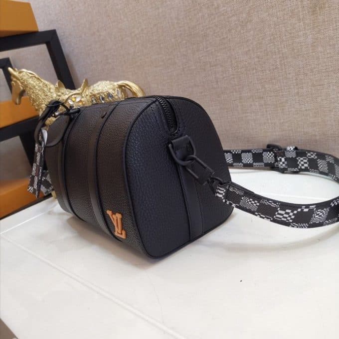 ルイヴィトンバッグコピー 定番人気2021新品 Louis Vuitton メンズ ショルダーバッグ - 画像 (5)