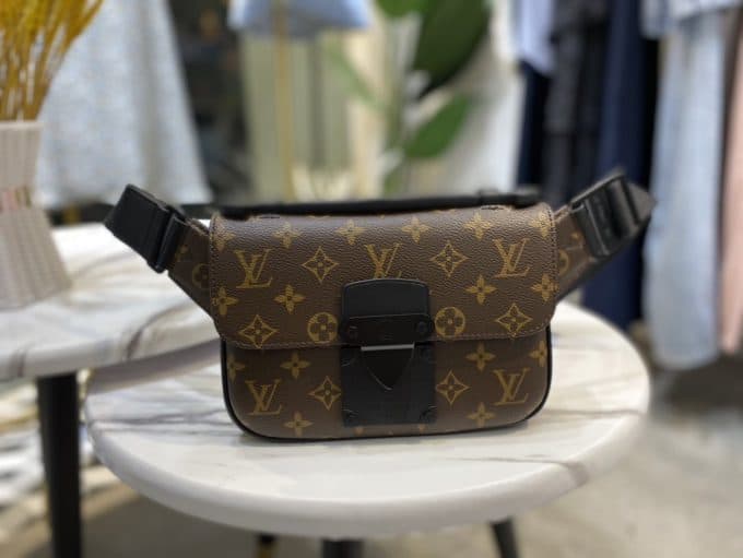 人気高級ルイヴィトンバッグコピー 定番人気2021新品 Louis Vuitton メンズ ショルダーバッグ
