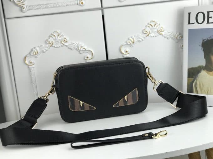 フェンディバッグコピー 大人気2021新品 FENDI メンズ ショルダーバッグ