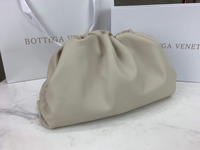 2019秋冬新作☆超売れ筋ボッテガヴェネタ(Bottega Veneta)☆レディースセカンドバッグコピー☆特別価格にて販売!!今一番流行っている人気アイテム!! - 画像 (2)