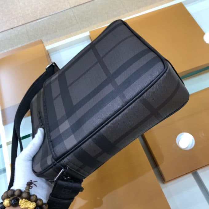 バーバリーバッグコピー 2021新品注目度NO.1 BURBERRY メンズ ショルダーバッグ - 画像 (6)
