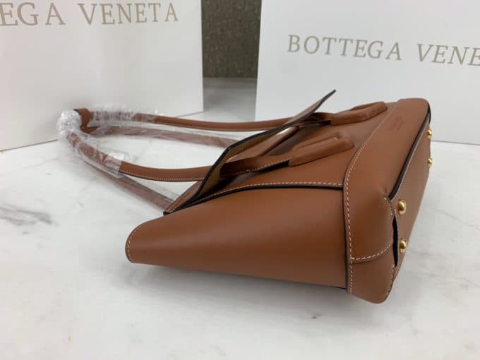2019秋冬高品質ボッテガヴェネタ(Bottega Veneta)☆レディース ハンドバックコピー☆気持ちの良い触り心地♪相性抜群！ - 画像 (3)