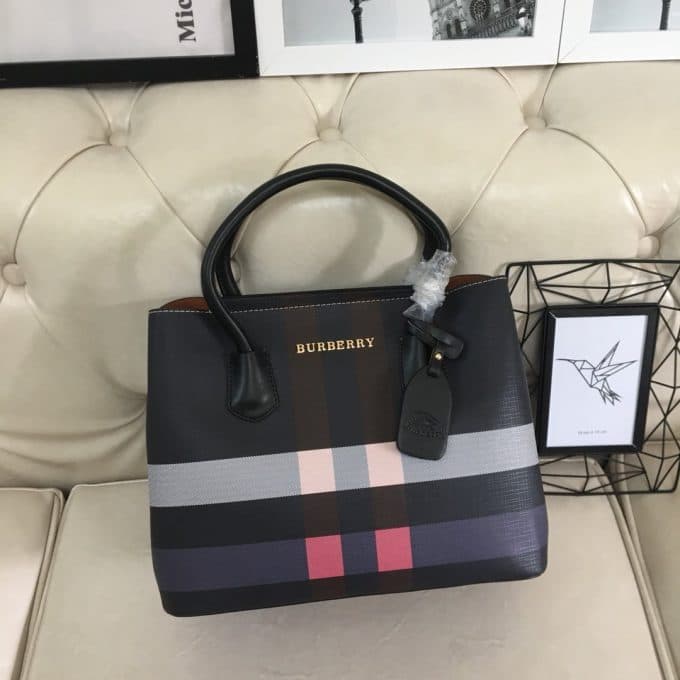 2019秋冬新作☆超売れ筋バーバリー(BURBERRY)☆レディース ハンドバックコピー☆特別価格にて販売!!今一番流行っている人気アイテム!! - 画像 (5)