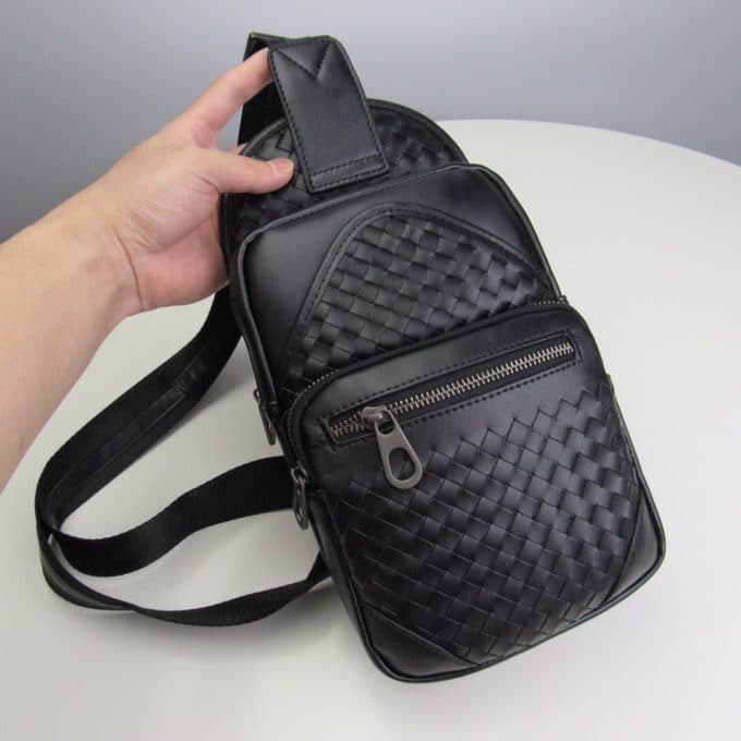 ボッテガヴェネタバッグコピー 定番人気2021新品 Bottega Veneta メンズ ボディバッグ