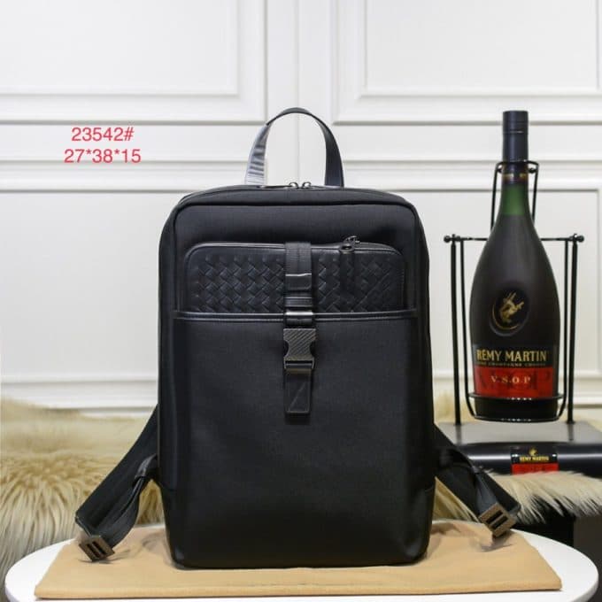 ボッテガヴェネタバッグコピー 定番人気2021新品 Bottega Veneta 男女兼用 バックパック