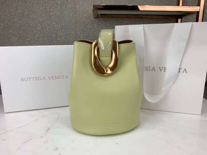 2019秋冬定番商品ボッテガヴェネタ(Bottega Veneta)☆レディース バケツバッグコピー☆爆発人気商品!数量限定発表★♫♪ - 画像 (2)