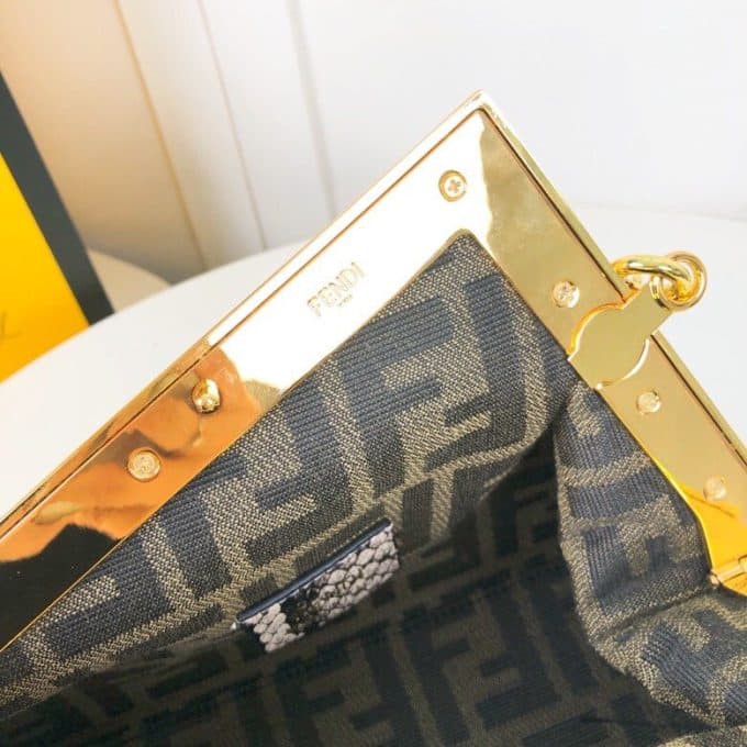 フェンディバッグコピー 2022新品注目度NO.1 FENDI レディース ショルダーバッグ - 画像 (6)