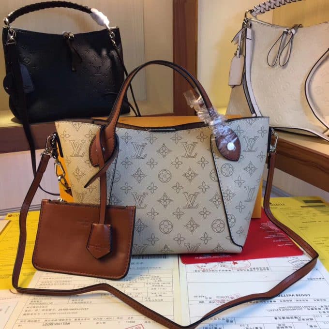 ルイヴィトンバッグコピー 大人気2020新品 Louis Vuitton レディース トートバッグ - 画像 (3)