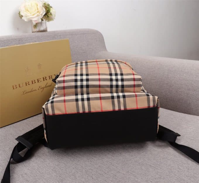 バーバリーバッグコピー 定番人気2021新品 BURBERRY 男女兼用 バックパック - 画像 (4)