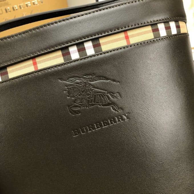 2019秋冬定番商品バーバリー(BURBERRY)☆レディース ショルダーバッグコピー☆爆発人気商品!数量限定発表★♫♪ - 画像 (5)
