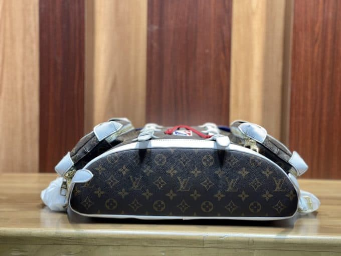 ルイヴィトンバッグコピー 大人気2021新品 Louis Vuitton 男女兼用 バックパック - 画像 (5)