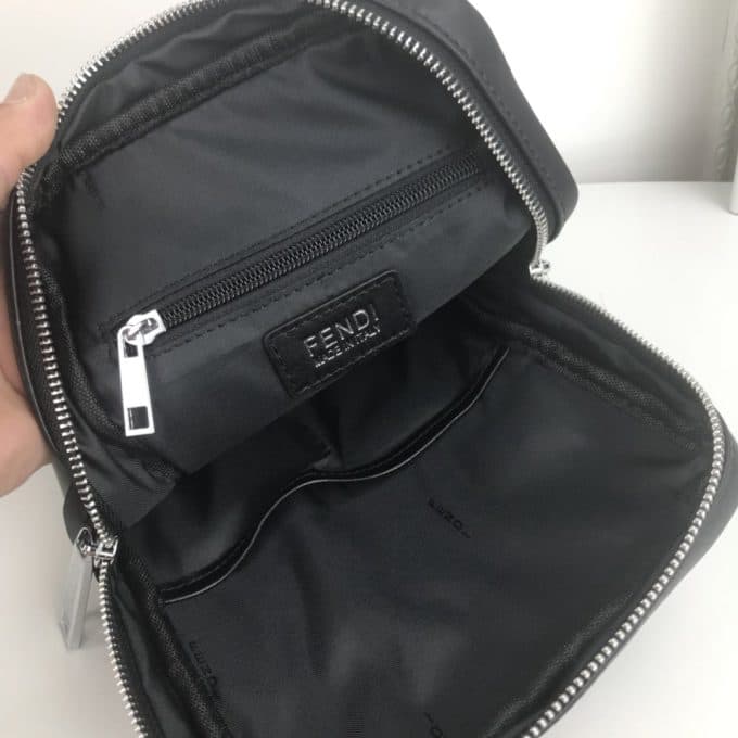 フェンディバッグコピー 定番人気2021新品 FENDI メンズ ボディバッグ - 画像 (9)