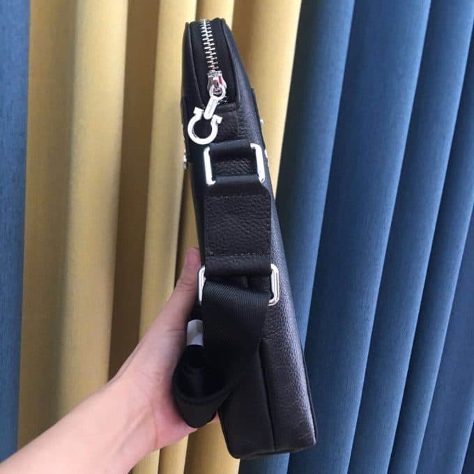 フェラガモ バッグコピー 定番人気2021新品 Ferragamo メンズ ショルダーバッグ - 画像 (5)