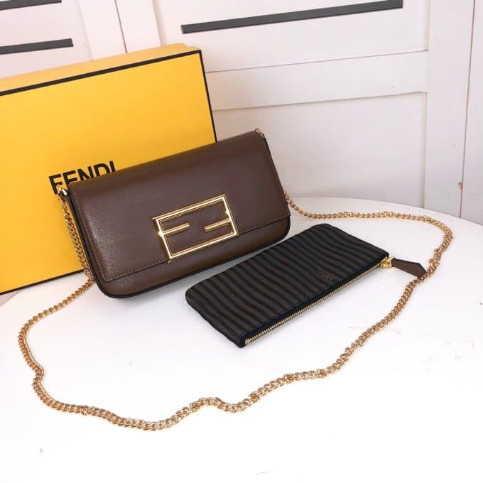 フェンディバッグコピー 定番人気2022新品 FENDI レディース ショルダーバッグ