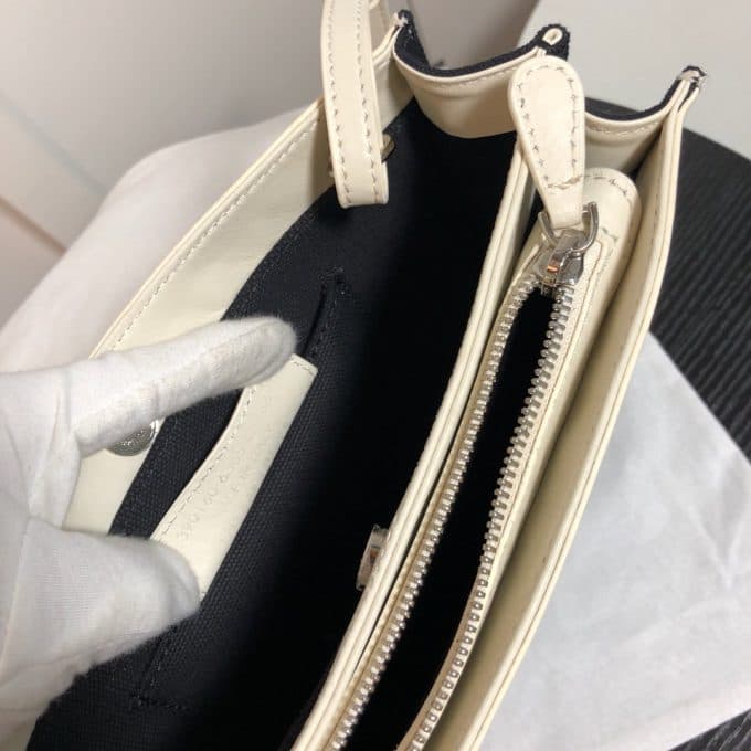 バレンシアガバッグコピー 定番人気2021新品 BALENCIAGA 男女兼用 ショルダーバッグ - 画像 (9)
