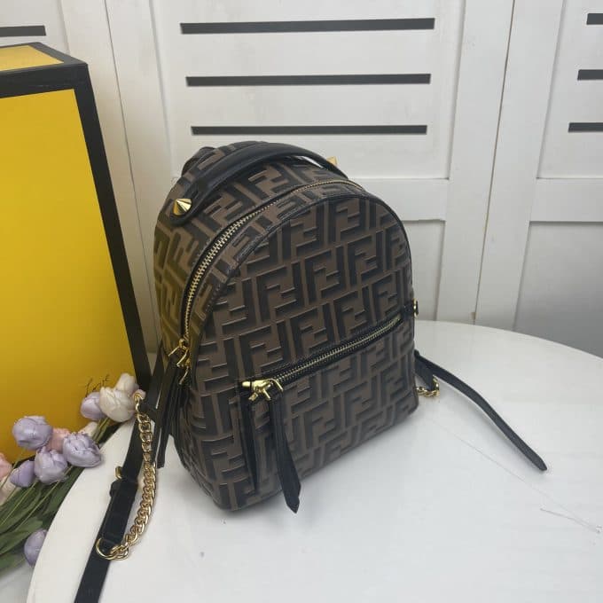 フェンディバッグコピー 定番人気2022新品 FENDI レディース バックパック - 画像 (3)