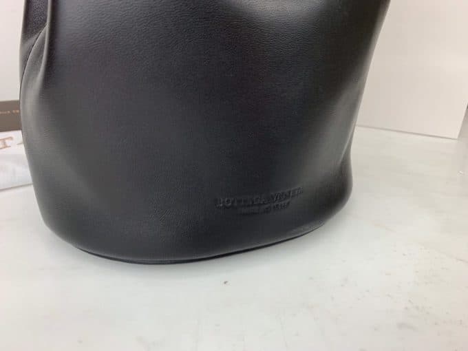 2019秋冬新作☆超売れ筋ボッテガヴェネタ(Bottega Veneta)☆レディースバケツバッグコピー☆特別価格にて販売!!今一番流行っている人気アイテム!! - 画像 (8)