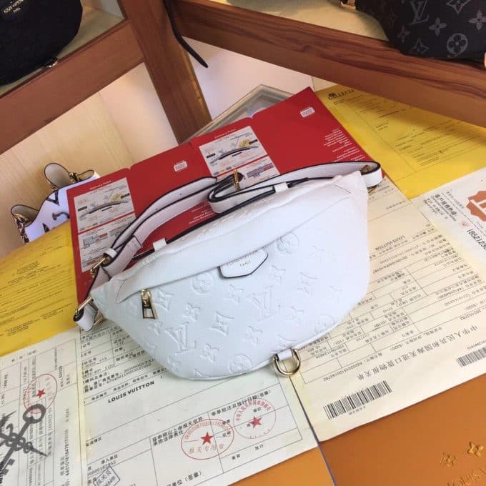 ルイヴィトンバッグコピー 大人気2020新品 Louis Vuitton 男女兼用 ウエストポーチ