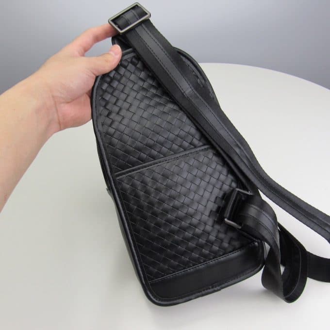 ボッテガヴェネタバッグコピー 定番人気2021新品 Bottega Veneta メンズ ボディバッグ - 画像 (2)