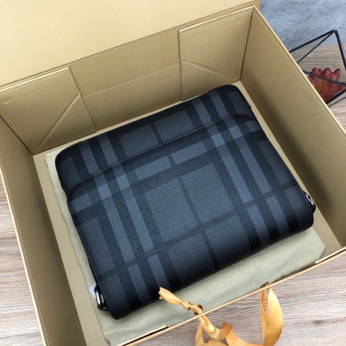 バーバリーバッグコピー 2021新品注目度NO.1 BURBERRY メンズ ショルダーバッグ - 画像 (3)